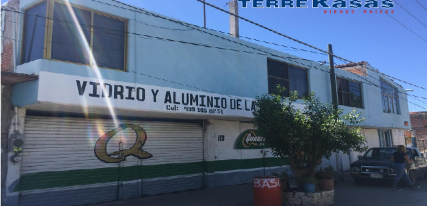 Casa con Locales Comerciales en Venta en Villanueva, Zac.