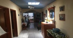 Casa con Locales Comerciales en Venta en Villanueva, Zac.