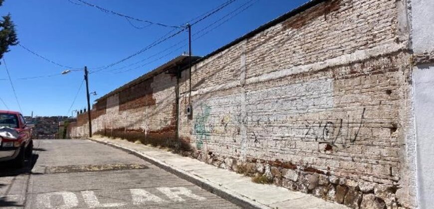 Terreno con Casa en Venta en Zacatecas en la Colonia Benito Juarez