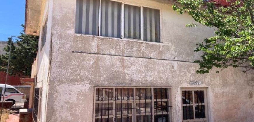 Terreno con Casa en Venta en Zacatecas en la Colonia Benito Juarez