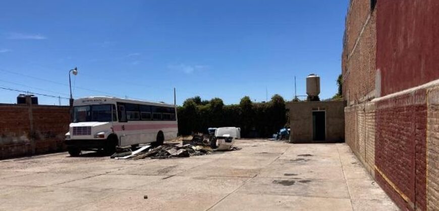 Terreno con Casa en Venta en Zacatecas en la Colonia Benito Juarez