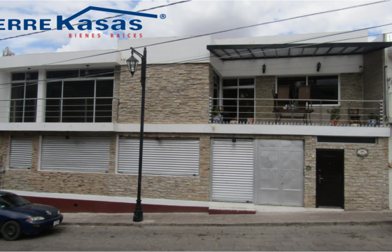 Casa con Local Comercial en Venta en Zacatecas en Colonia Sierra de Alica