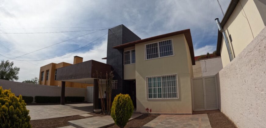 Casa en Venta o Renta en Zacatecas, en Colonia Sierra de Álica