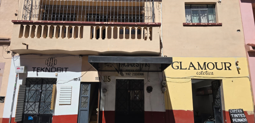 Casa con Locales Comerciales en Venta en Zacatecas, en Zona Centro