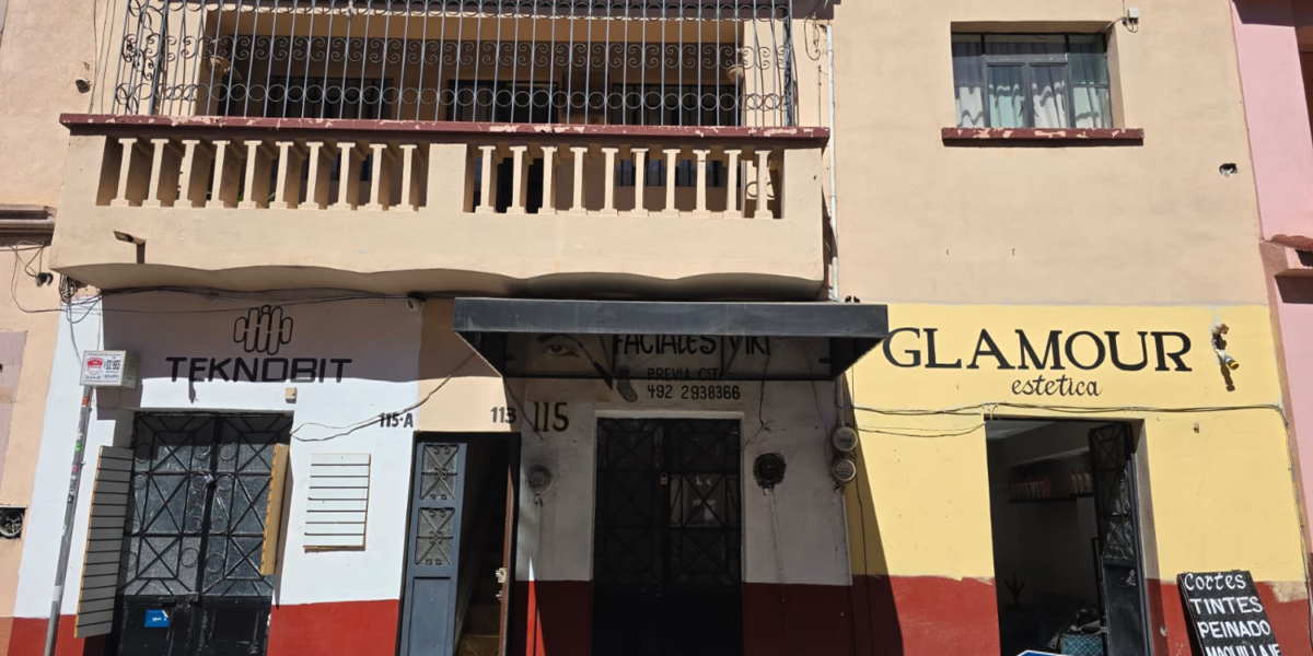Casa con Locales Comerciales en Zacatecas en Zona Centro