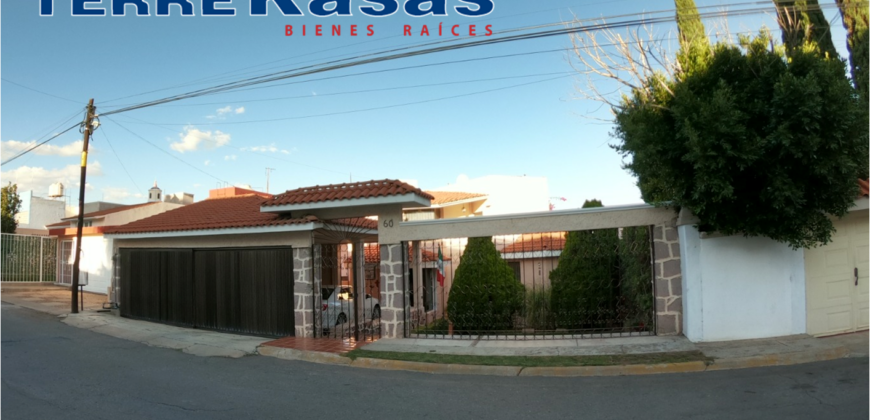 Casa en Venta en Guadalupe, en Privada Lomas de Bernárdez