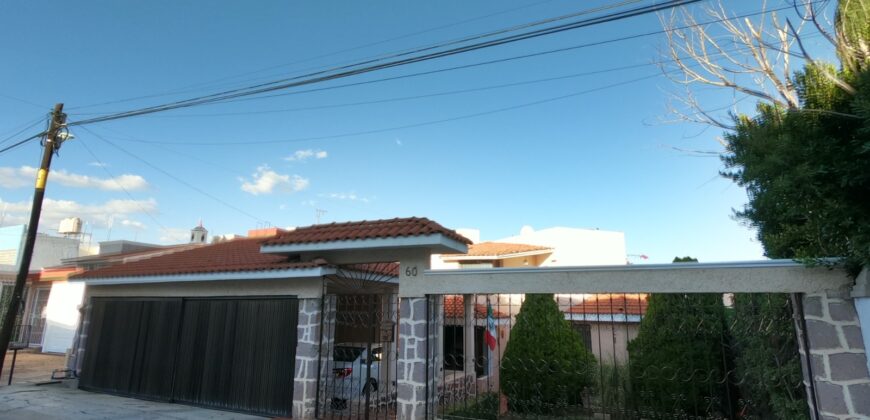 Casa en Venta en Guadalupe, en Privada Lomas de Bernárdez