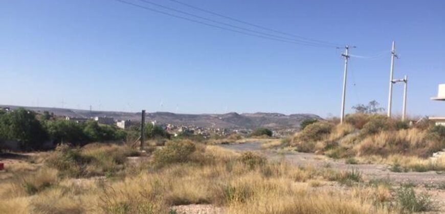 Terreno en Venta en Zacatecas a pie de Carretera frente del Fracc. San Fernando