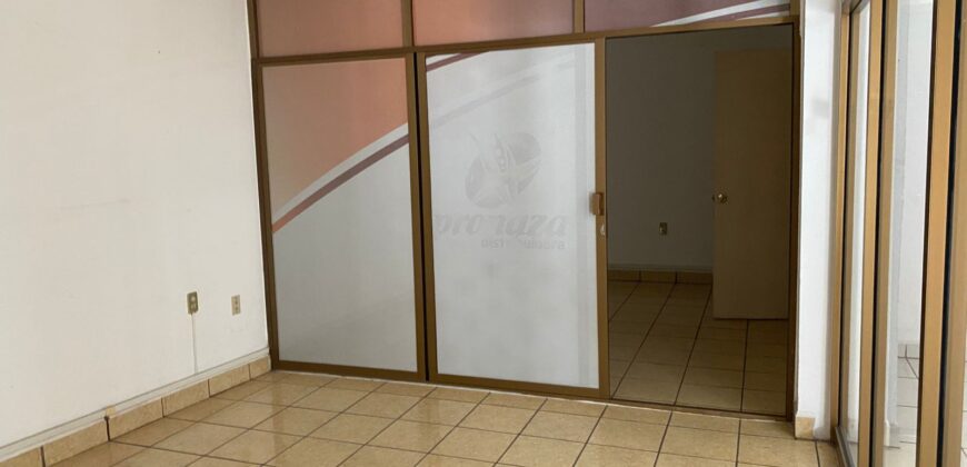 Bodega Comercial en Renta en Guadalupe, en Colonia Camino Real