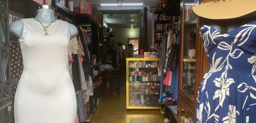 Locales Comerciales con Casa en Venta en Jerez, Zacatecas, en El Centro