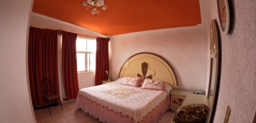 Casa Residencial en Venta en Guadalupe, en Privada Lomas de Bernárdez