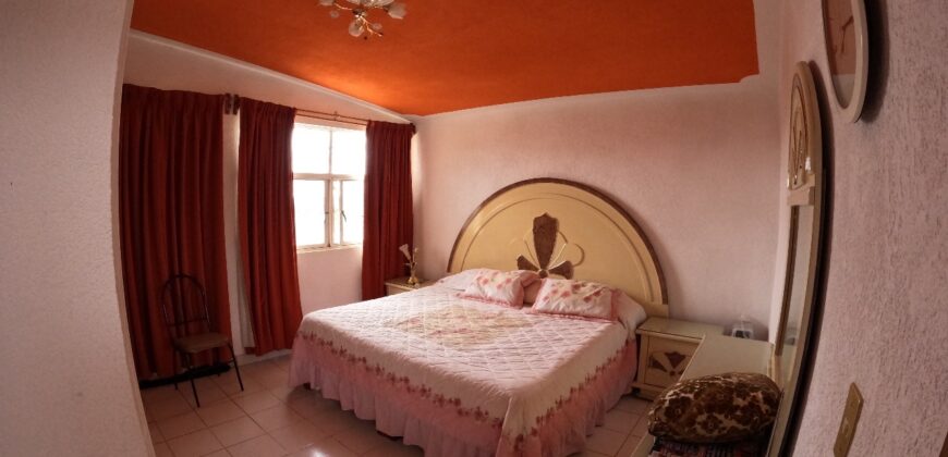 Casa Residencial en Venta en Guadalupe, en Privada Lomas de Bernárdez