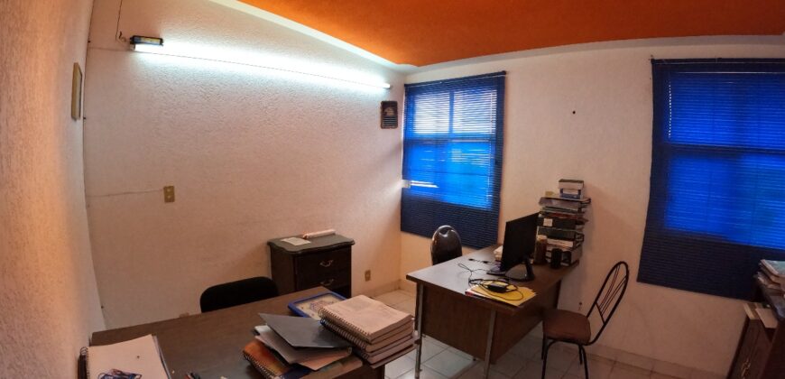 Casa Residencial en Venta en Guadalupe, en Privada Lomas de Bernárdez