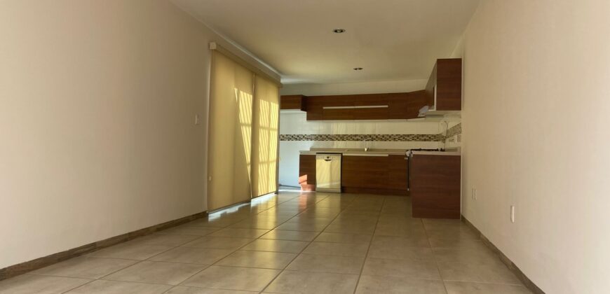 Casa en Renta en Guadalupe, Zac. En Privada El Roble