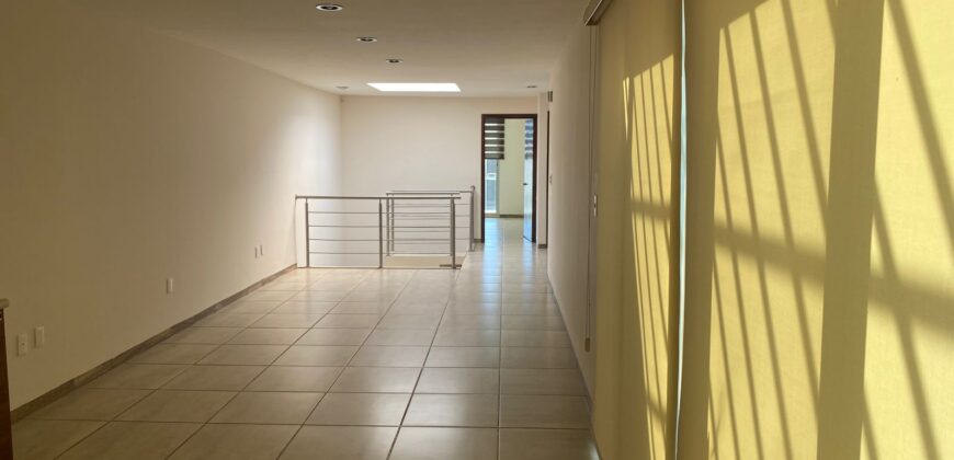 Casa en Renta en Guadalupe, Zac. En Privada El Roble