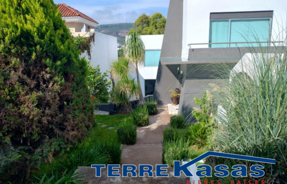 Casa en Venta en Guadalupe, en Privada Bernárdez