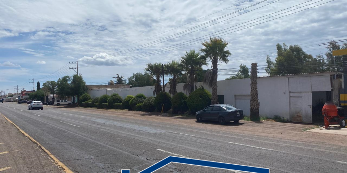 Casa con Locales Comerciales En Venta en Cieneguillas, Zacatecas