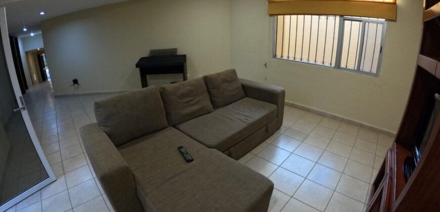 Casa Amueblada en Renta en Guadalupe, en Privada Lomas de Bernárdez