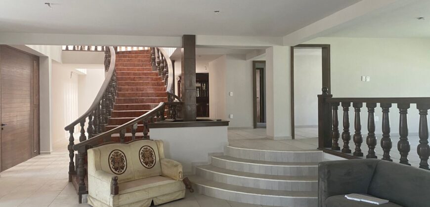 Casa Residencial en Venta en Guadalupe, en Privada Bernárdez