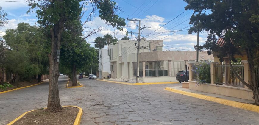 Terreno Residencial en Venta en Guadalupe, en Privada Lomas de Bernárdez