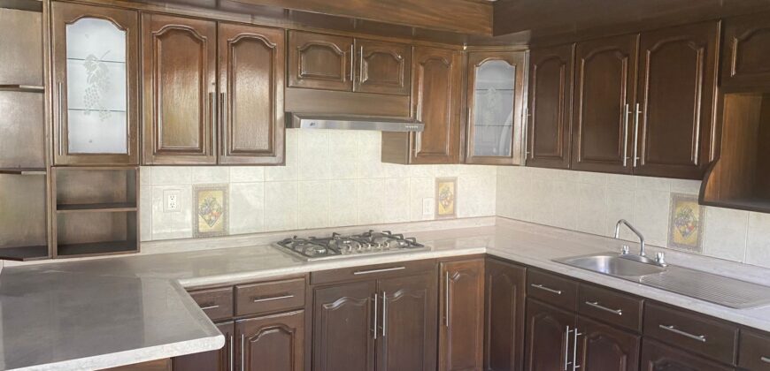 Casa Residencial en Venta en Guadalupe, en Privada Bernárdez