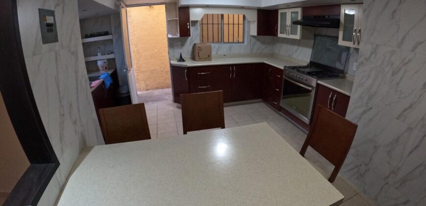 Casa Amueblada en Renta en Guadalupe, en Privada Lomas de Bernárdez