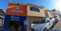 Casa con Locales Comerciales en Venta en Zacatecas, en Col. Lomas de la Pimienta
