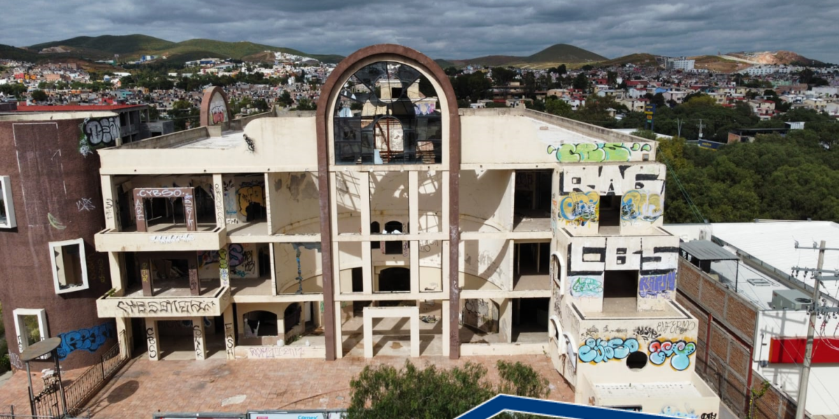 Edificio en Venta en Zacatecas en Colonia Las Colinas, Sobre Avenida García Salinas