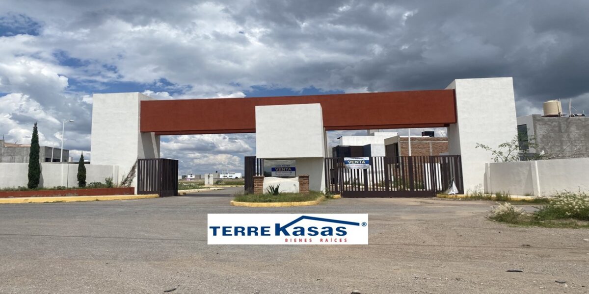 Terreno en Venta en Guadalupe en Privada Cañada de la Laguna I de 102 m2
