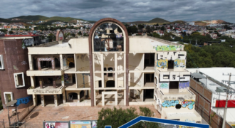 Edificio en Venta en Zacatecas en Colonia Las Colinas, Sobre Avenida García Salinas