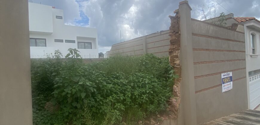 Terreno en Venta en Guadalupe en el Fraccionamiento Lomas de Galicia 150 m2