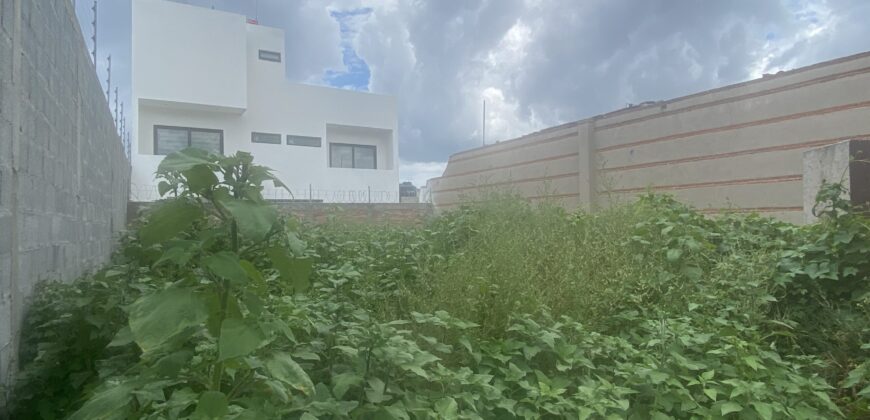 Terreno en Venta en Guadalupe en el Fraccionamiento Lomas de Galicia 150 m2