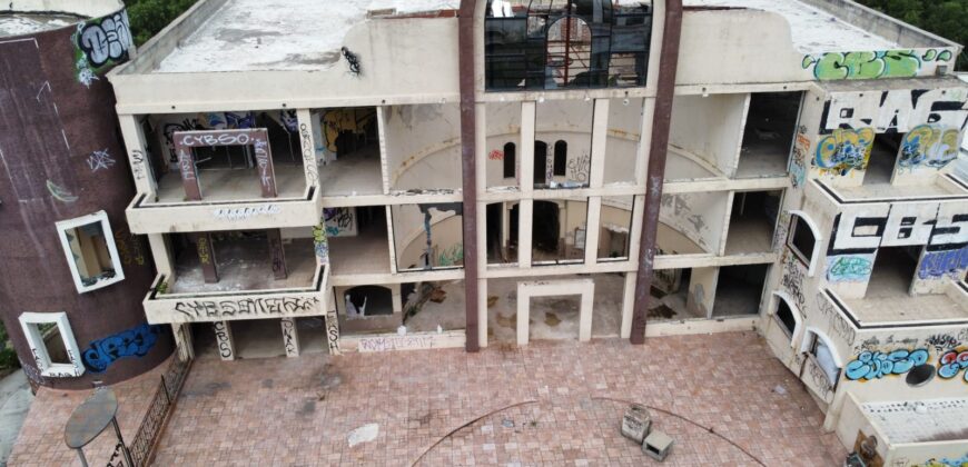 Edificio en Venta en Zacatecas en Colonia Las Colinas, Sobre Avenida García Salinas